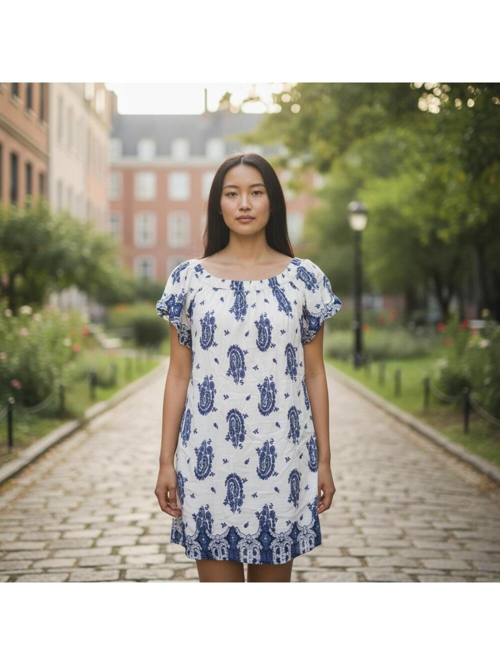 Mimi Chica White and Blue Paisley Print Dress Sz M